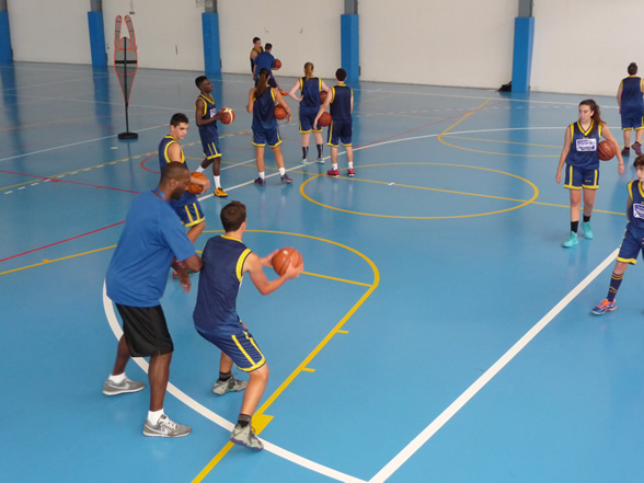 Campo estivo basket inglese e spagnolo Spagna