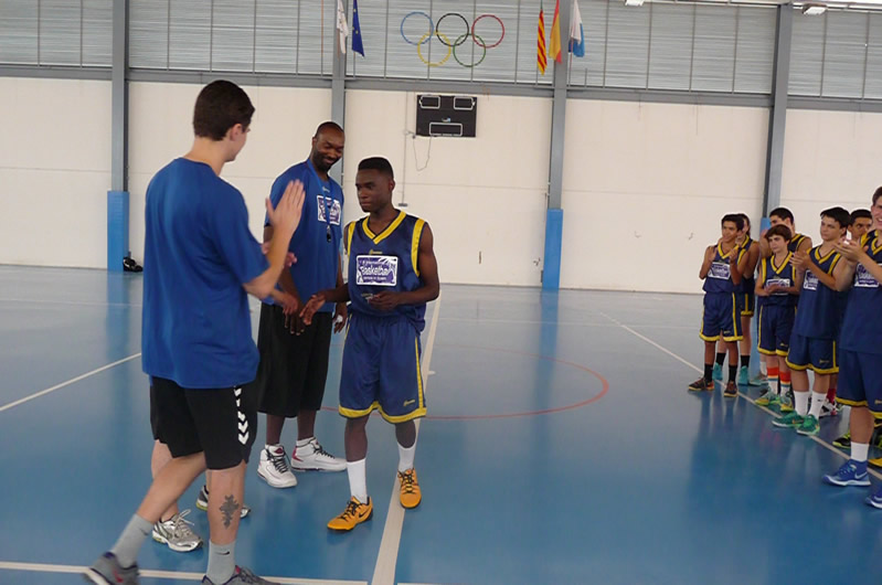 Campo estivo basket inglese e spagnolo Spagna