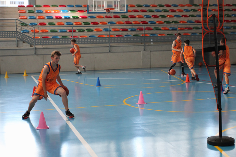 Campo estivo basket inglese e spagnolo Spagna