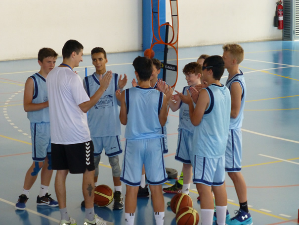 Campo estivo basket inglese e spagnolo Spagna